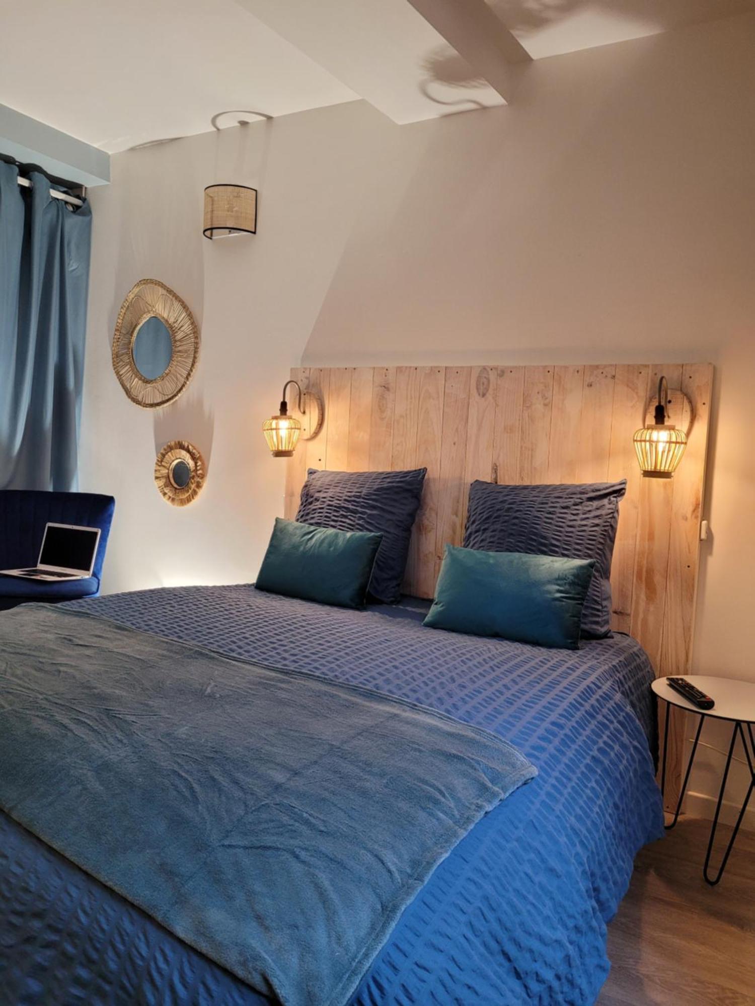 La Plage A 2 Pas: Beachside Apartments with Netflix and Services Dieppe Exterior photo